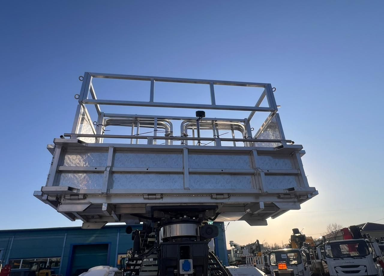 Новый Грузовик с подъемником Isuzu Giga: фото 18