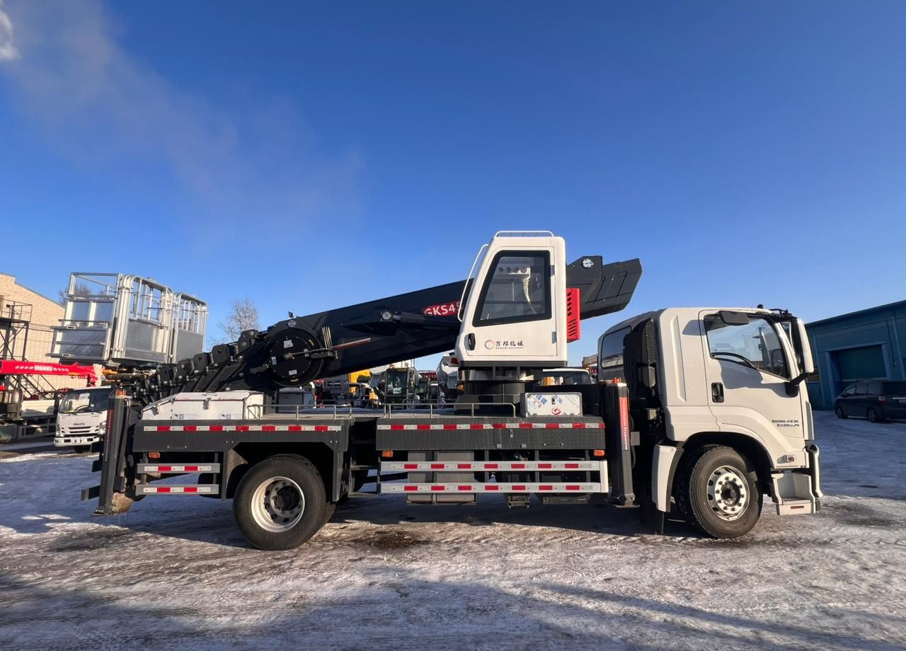 Новый Грузовик с подъемником Isuzu Giga: фото 7