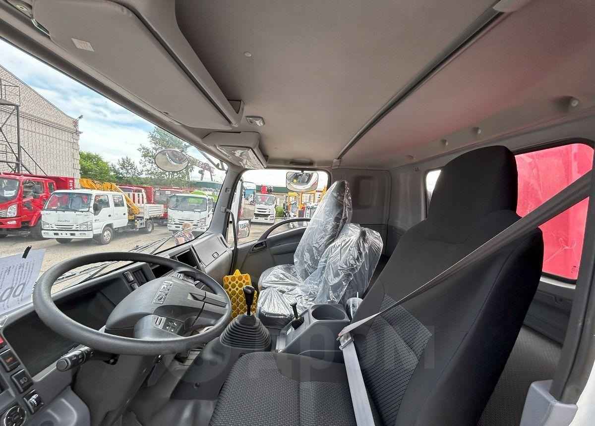 Новый Грузовик бортовой/ Платформа, Автоманипулятор Isuzu Giga: фото 9