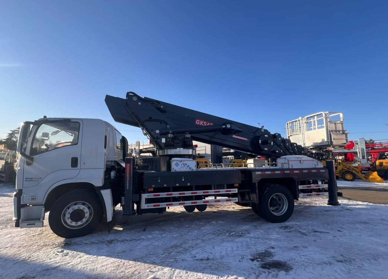 Новый Грузовик с подъемником Isuzu Giga: фото 6