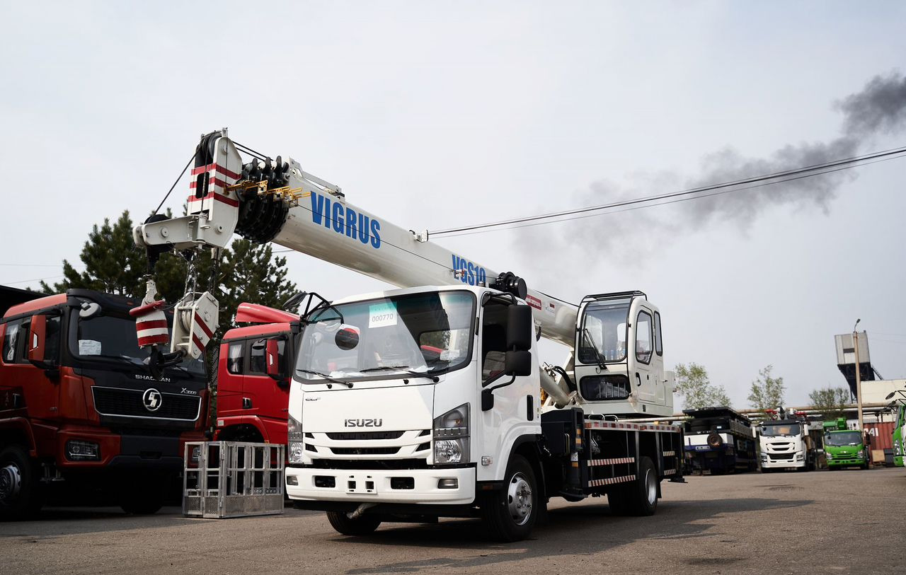Isuzu STSQ10-WSL - Мобильный кран: фото 1 Isuzu STSQ10-WSL - Мобильный кран: фото 1