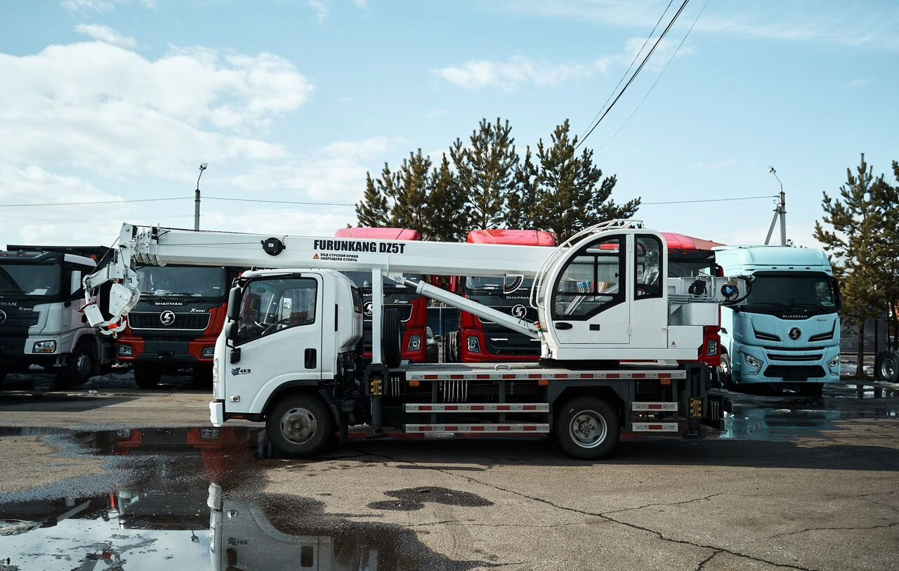 Isuzu STSQ5T - Мобильный кран: фото 4 Isuzu STSQ5T - Мобильный кран: фото 4