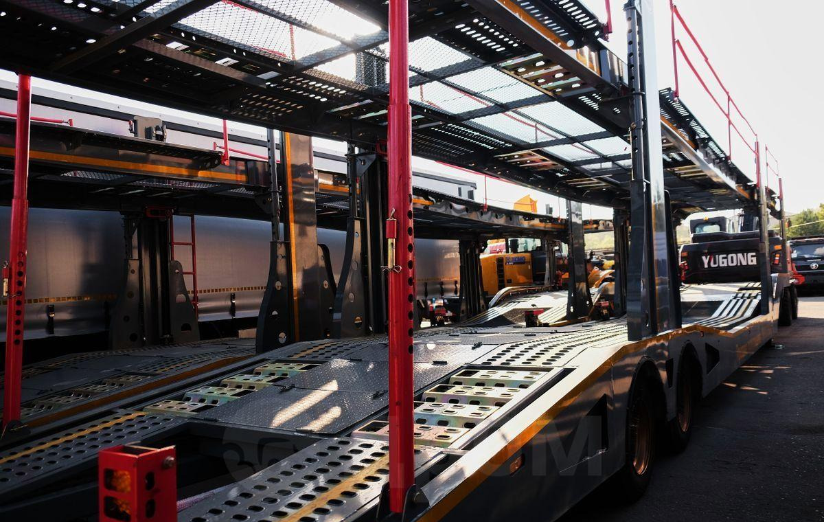 Luxuda Luxuda - Полуприцеп-автовоз: фото 4 Luxuda Luxuda - Полуприцеп-автовоз: фото 4