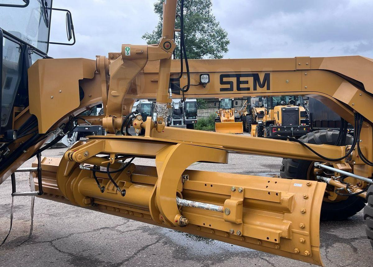 Новый Грейдер SEM 922 AWD: фото 7 Новый Грейдер SEM 922 AWD: фото 7
