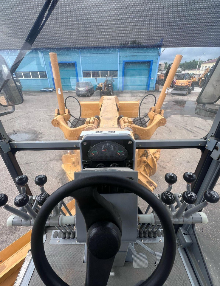 Новый Грейдер SEM 922 AWD: фото 11 Новый Грейдер SEM 922 AWD: фото 11