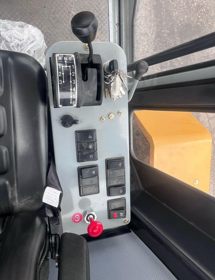 Новый Грейдер SEM 922 AWD: фото 12 Новый Грейдер SEM 922 AWD: фото 12