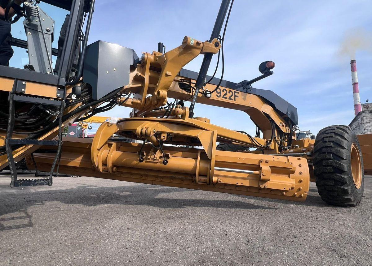 Новый Грейдер SEM 922F AWD: фото 28