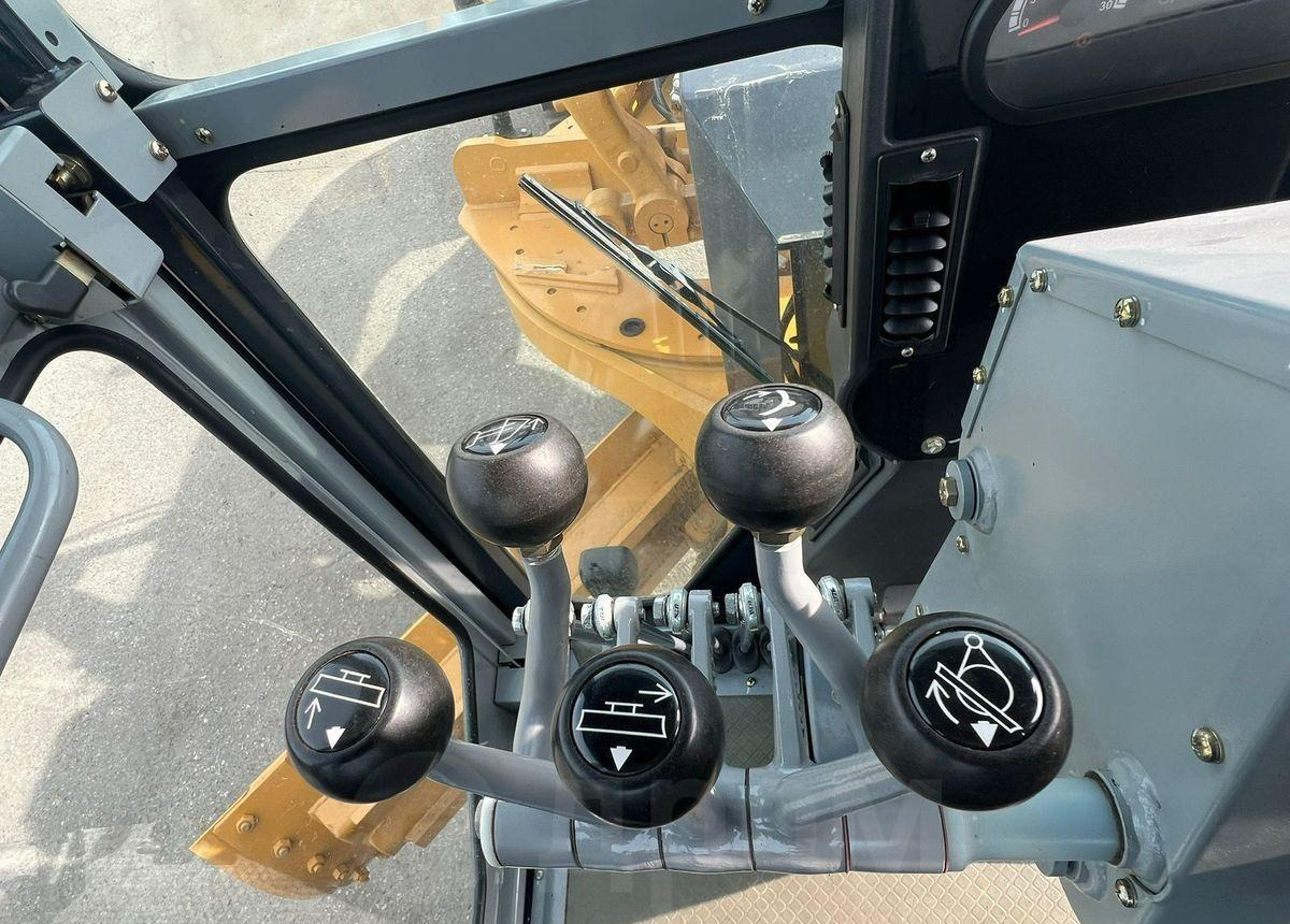 Новый Грейдер SEM 922F AWD: фото 31