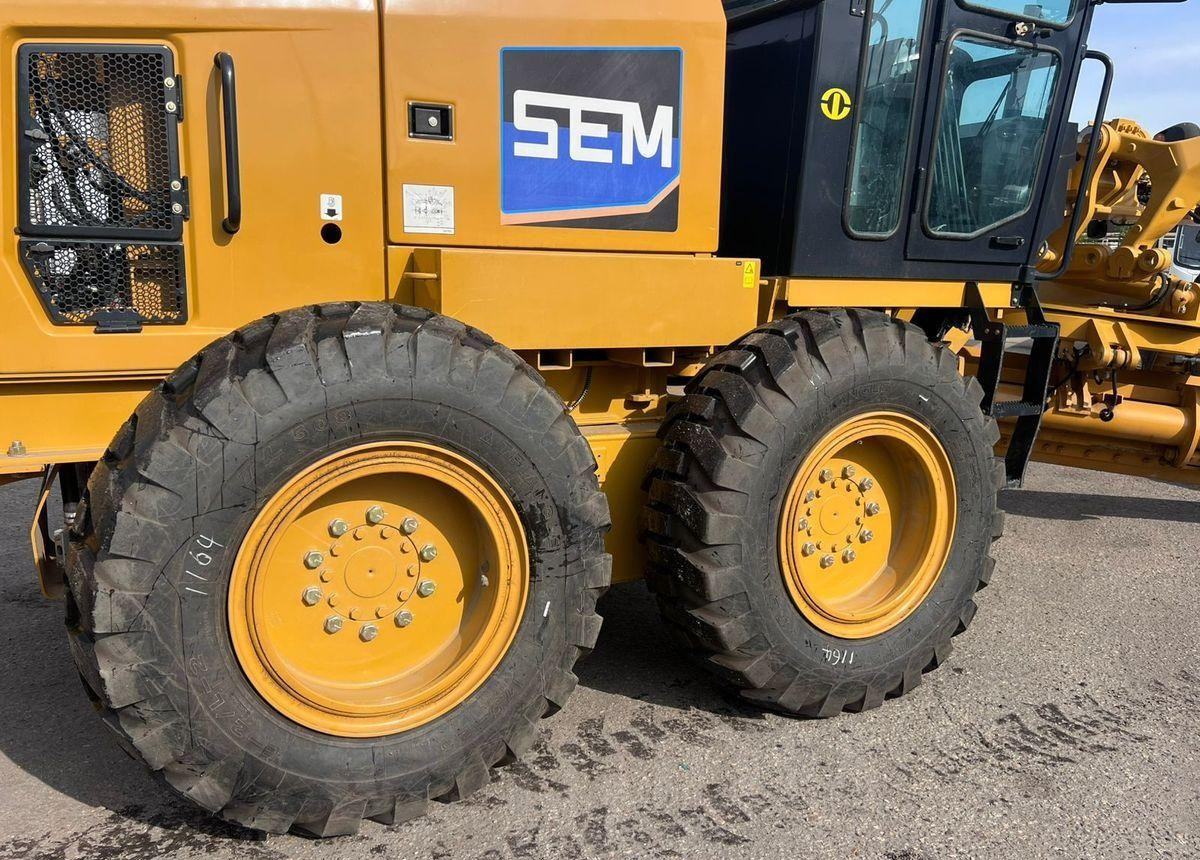 Новый Грейдер SEM 922F AWD: фото 17