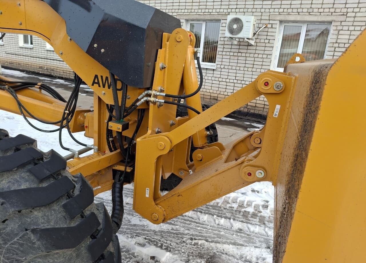 Новый Грейдер SEM 922F: фото 10