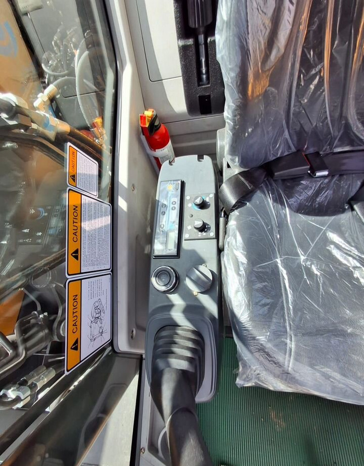 Новый Колёсный экскаватор YUGONG YG180: фото 17