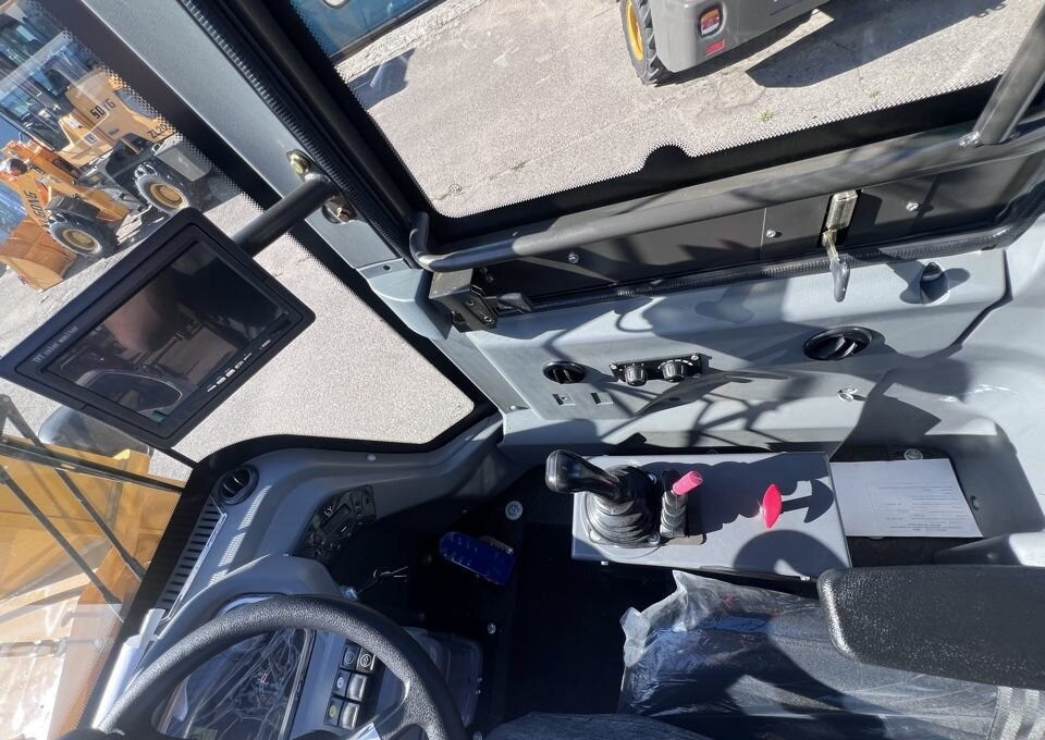 Новый Колёсный погрузчик YUGONG ZL30: фото 12 Новый Колёсный погрузчик YUGONG ZL30: фото 12