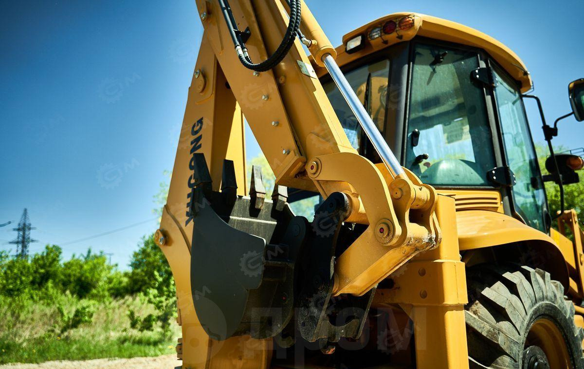 Новый Экскаватор-погрузчик Yugong 45-25: фото 18 Новый Экскаватор-погрузчик Yugong 45-25: фото 18