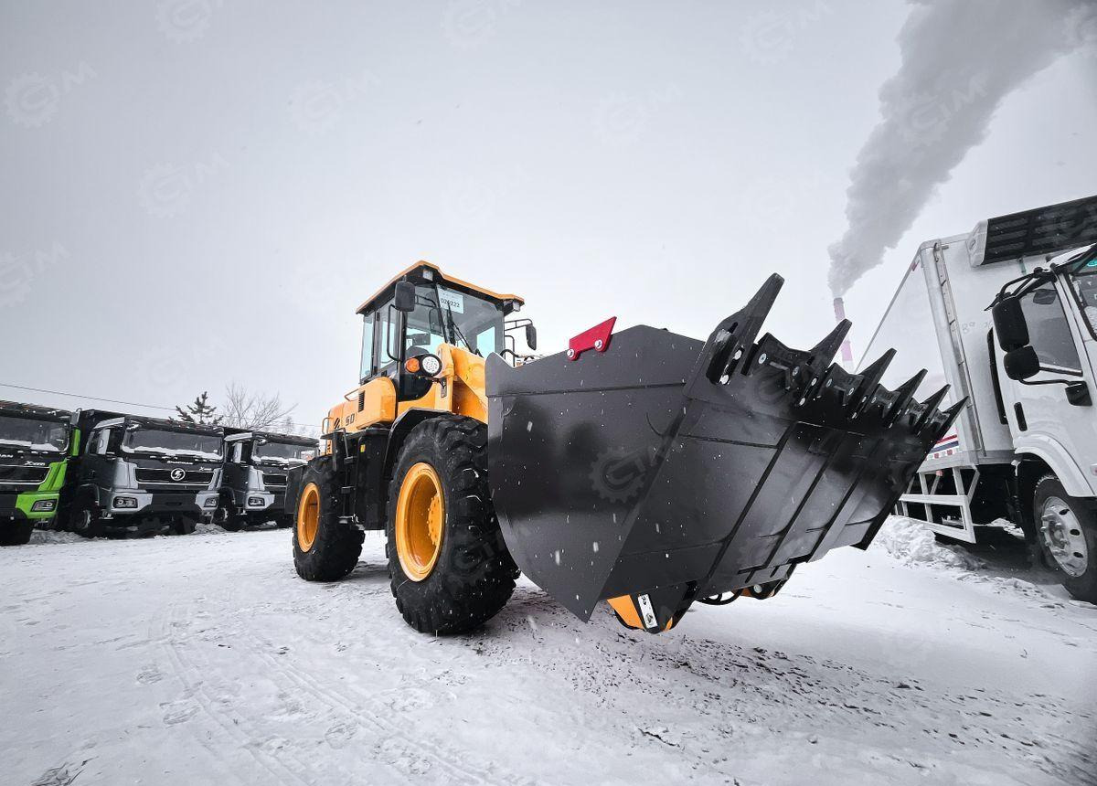 Новый Колёсный погрузчик Yugong 933L: фото 8