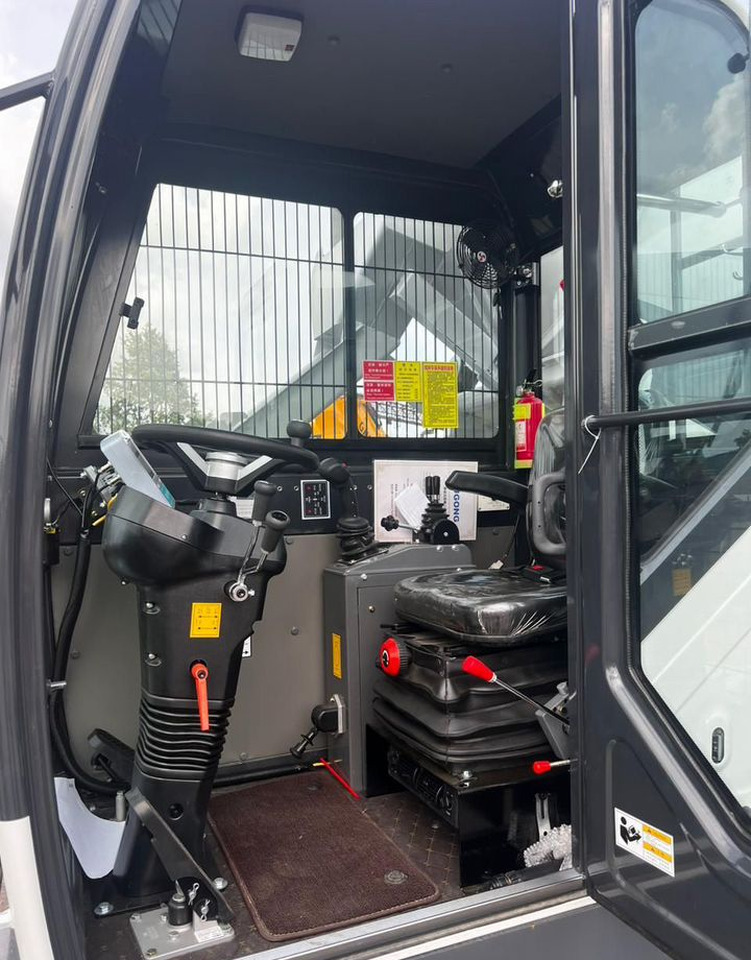 Новый Автобетоносмеситель Yugong SDM4000: фото 6