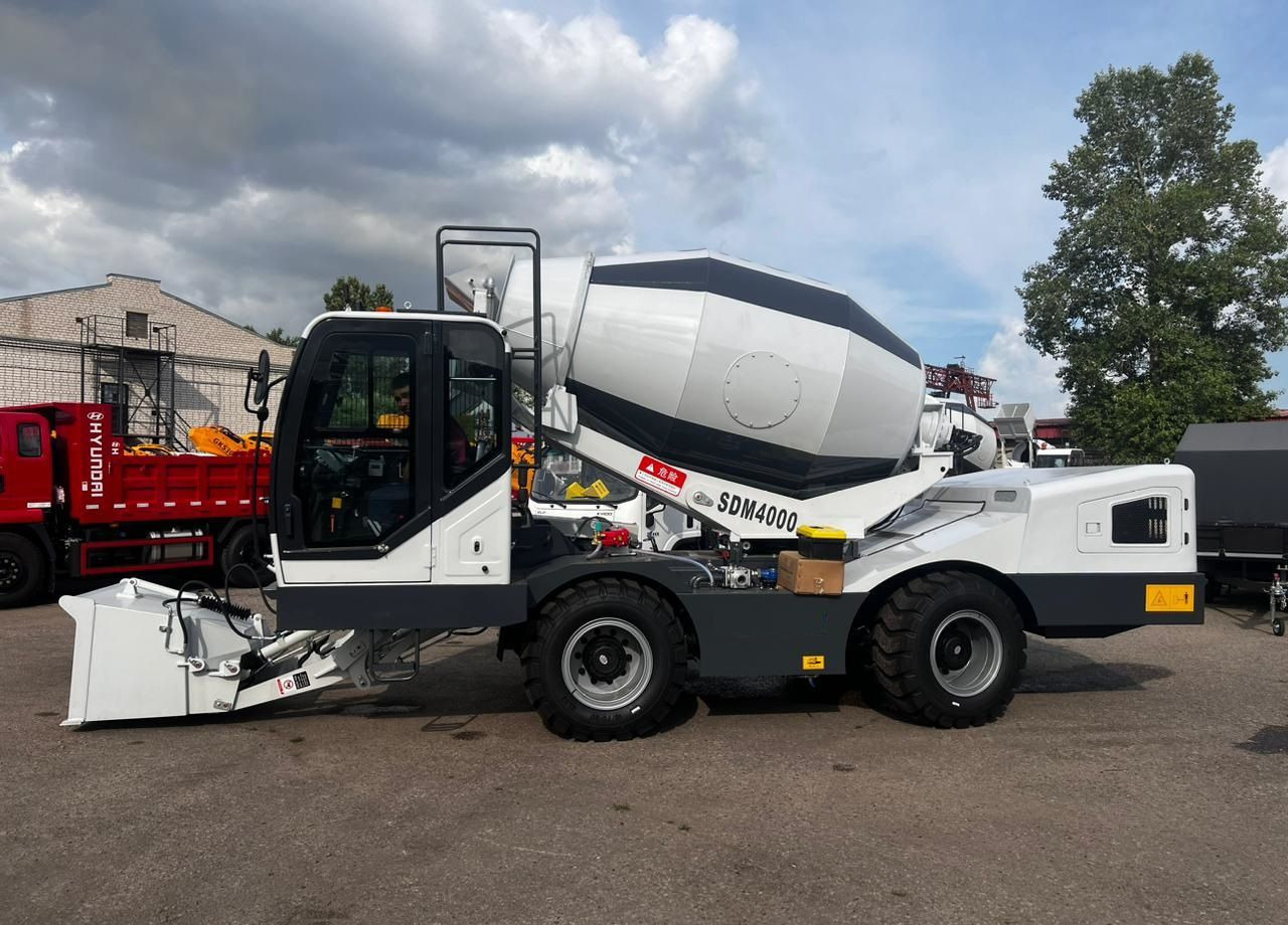 Yugong SDM4000 - Автобетоносмеситель: фото 2 Yugong SDM4000 - Автобетоносмеситель: фото 2