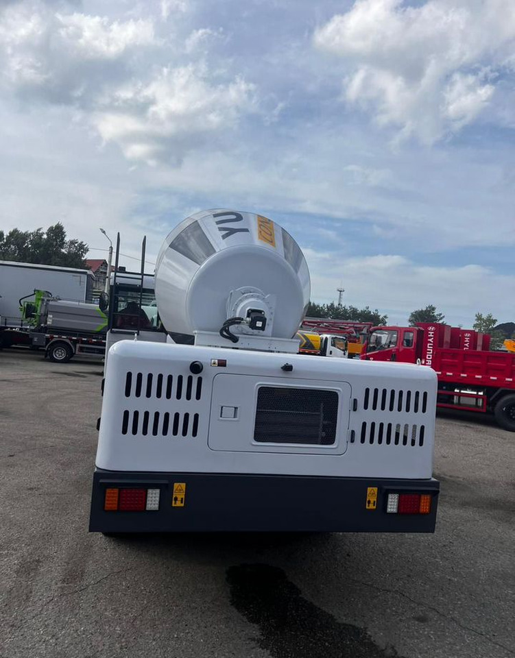 Yugong SDM4000 - Автобетоносмеситель: фото 5 Yugong SDM4000 - Автобетоносмеситель: фото 5