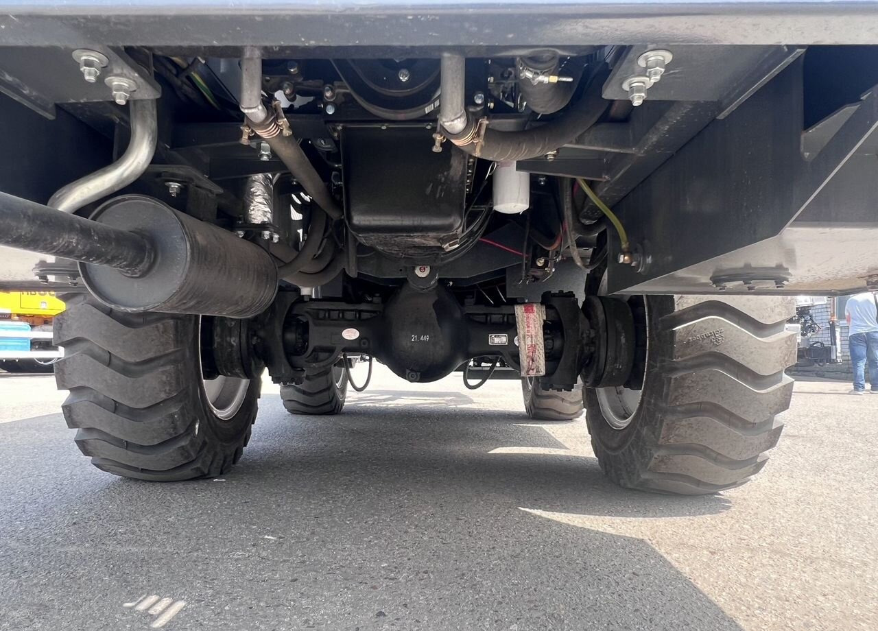 Новый Автобетоносмеситель Yugong SDM5500: фото 11