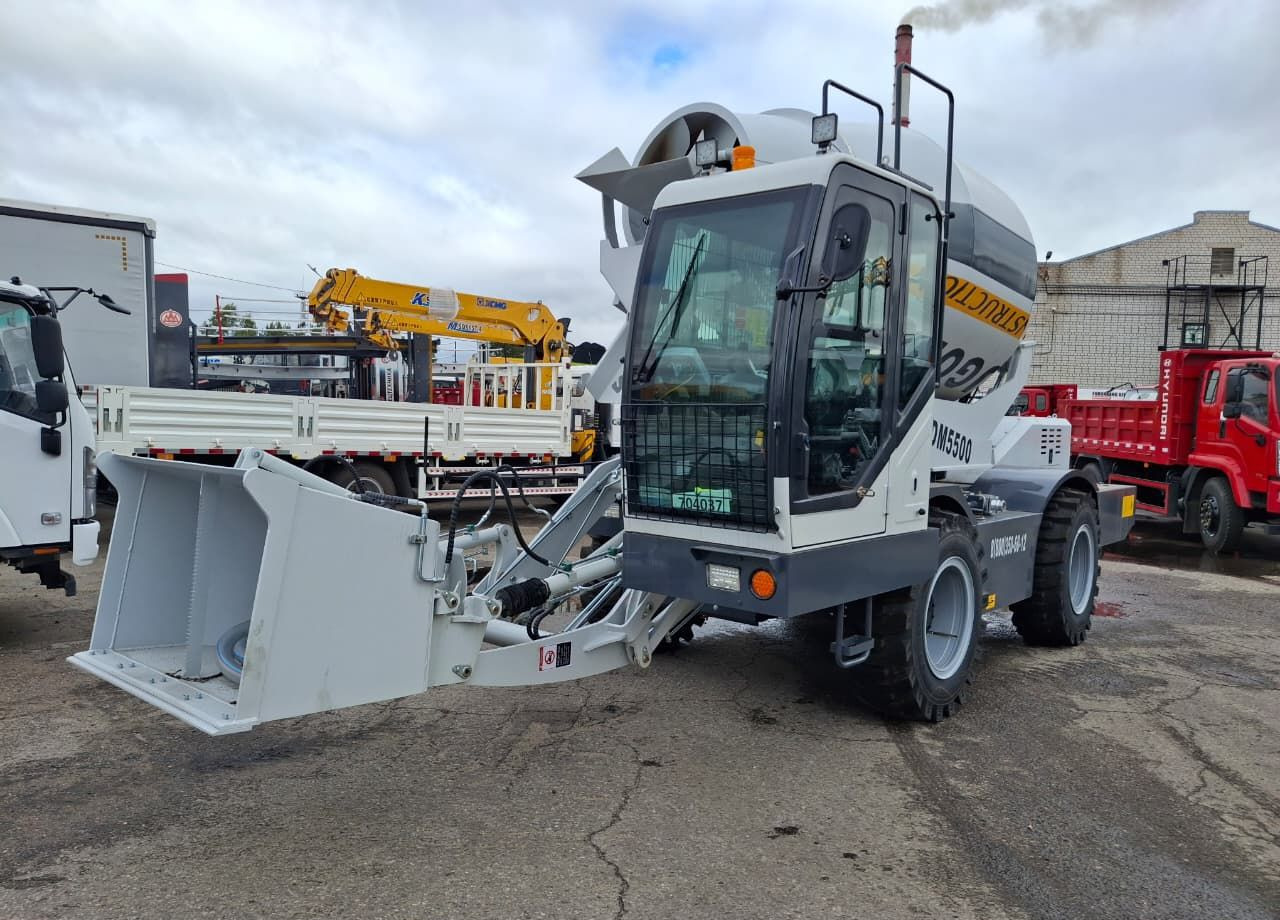 Yugong SDM5500 - Автобетоносмеситель: фото 2 Yugong SDM5500 - Автобетоносмеситель: фото 2