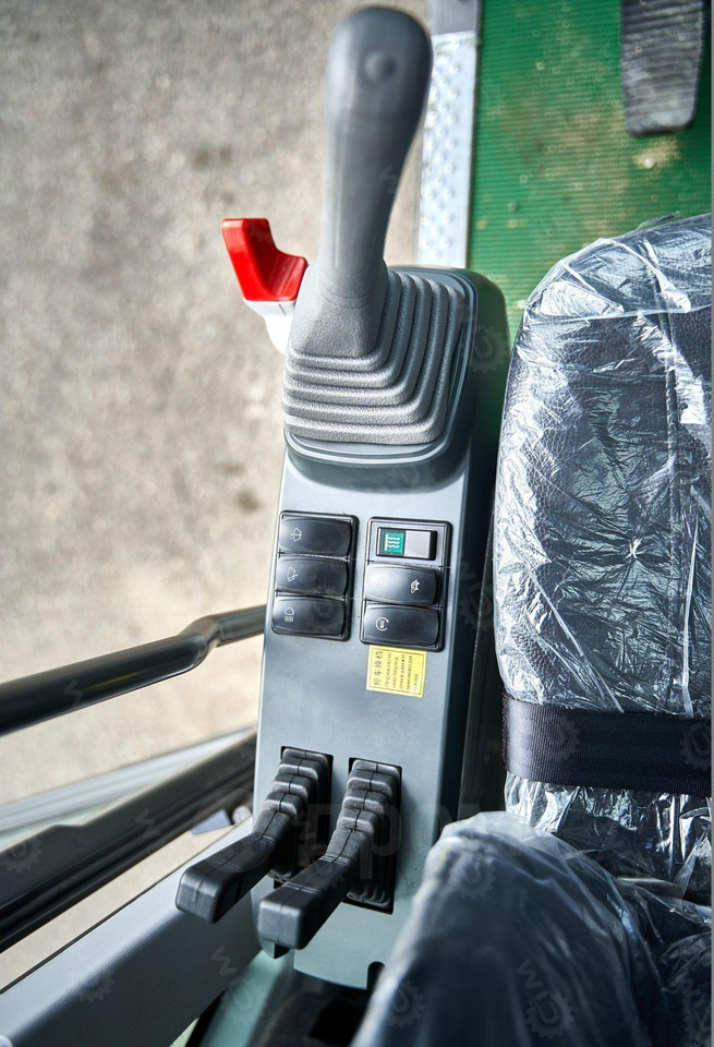 Новый Колёсный экскаватор Yugong YG180: фото 19