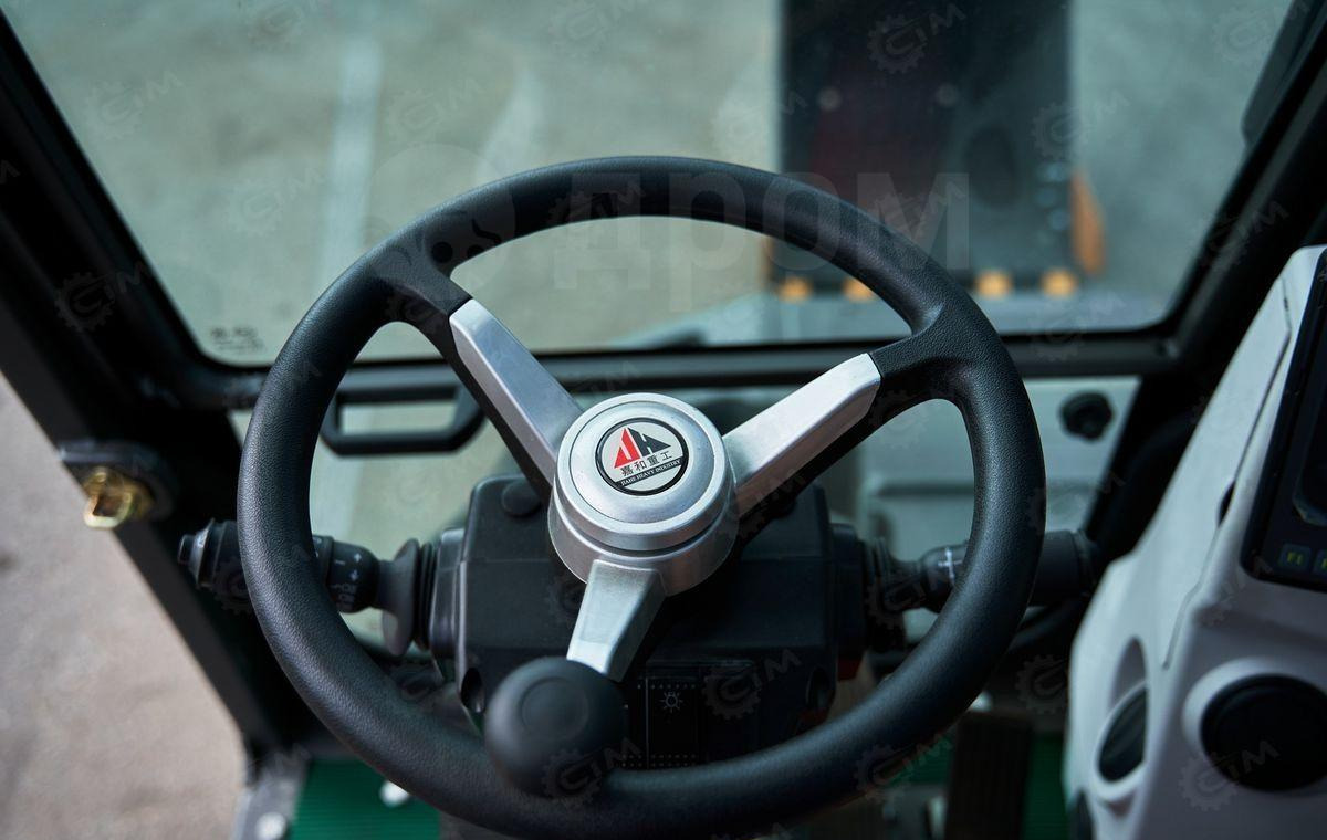 Новый Колёсный экскаватор Yugong YG215: фото 12