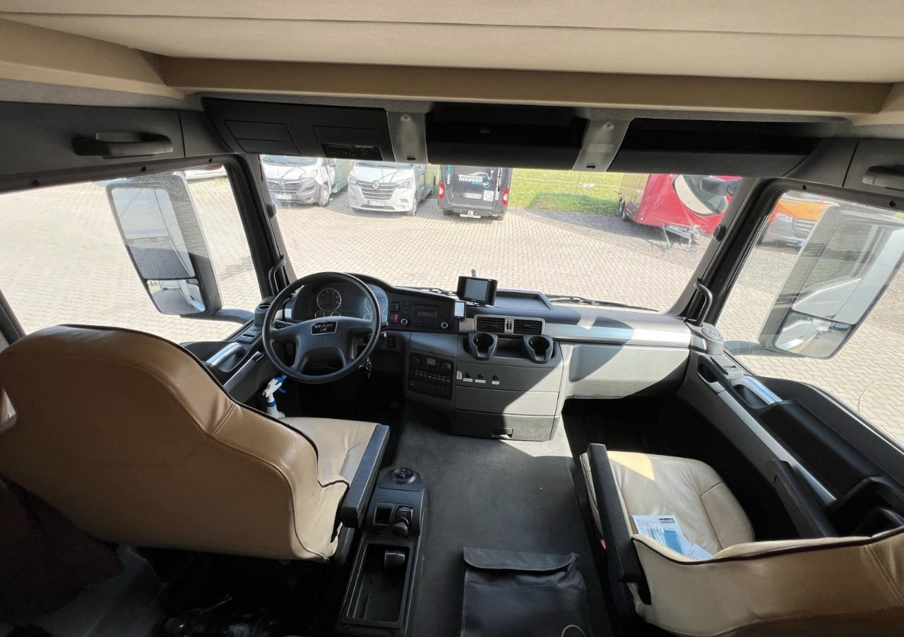 MERCEDES-BENZ Actros 2651 8 Pferde - Коневоз: фото 3 MERCEDES-BENZ Actros 2651 8 Pferde - Коневоз: фото 3