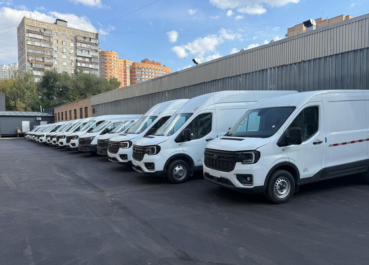 Автомобили Ford Transit L2H2 и L3h3 - Цельнометаллический фургон: фото 1 Автомобили Ford Transit L2H2 и L3h3 - Цельнометаллический фургон: фото 1