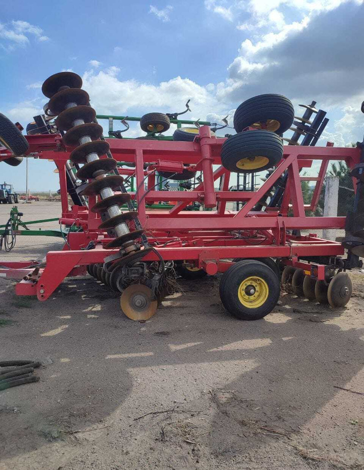 Борона дисковая Challenger 1435-26m - Дисковая борона: фото 1 Борона дисковая Challenger 1435-26m - Дисковая борона: фото 1