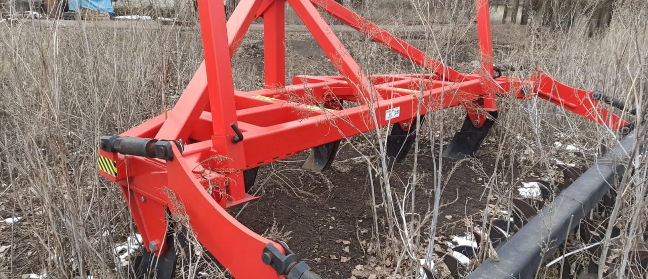 Чизельный плуг ПЧН-3,2М - Глубокорыхлитель: фото 1 Чизельный плуг ПЧН-3,2М - Глубокорыхлитель: фото 1