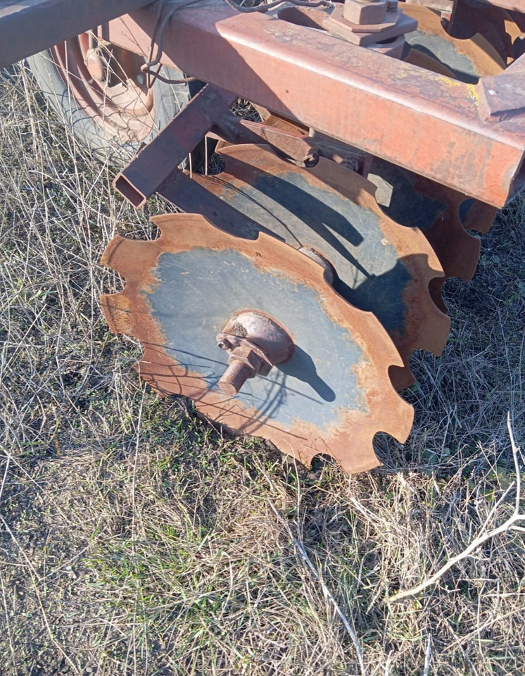 Дисковая тяжёлая борона БДТ-4 - Дисковая борона: фото 2 Дисковая тяжёлая борона БДТ-4 - Дисковая борона: фото 2