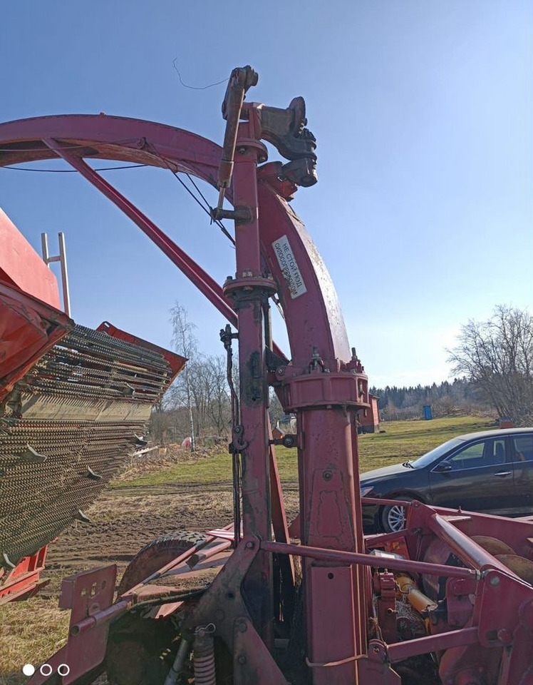 Гомсельмаш КДП-3000 (Палессе FT40) - Другая техника: фото 1 Гомсельмаш КДП-3000 (Палессе FT40) - Другая техника: фото 1