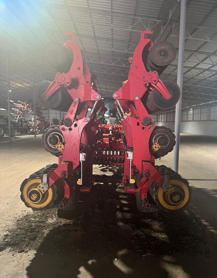 Vaderstad Carrier 820 - Другая техника: фото 5 Vaderstad Carrier 820 - Другая техника: фото 5