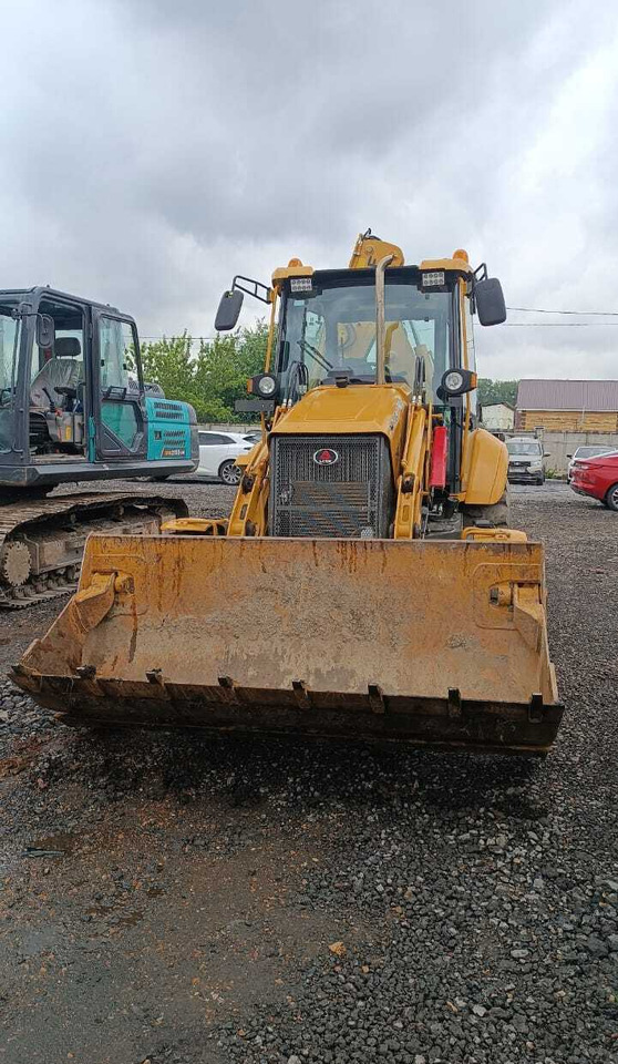Экскаватор-погрузчик LGCE B877F - Экскаватор-погрузчик: фото 2 Экскаватор-погрузчик LGCE B877F - Экскаватор-погрузчик: фото 2