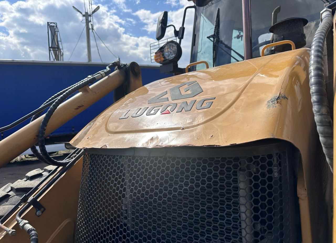 Экскаватор-погрузчик LUGONG LG388H - Экскаватор-погрузчик: фото 5 Экскаватор-погрузчик LUGONG LG388H - Экскаватор-погрузчик: фото 5