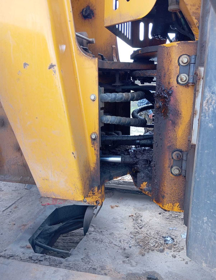 Колёсный погрузчик Фронтальный погрузчик Bull SL300: фото 10 Колёсный погрузчик Фронтальный погрузчик Bull SL300: фото 10