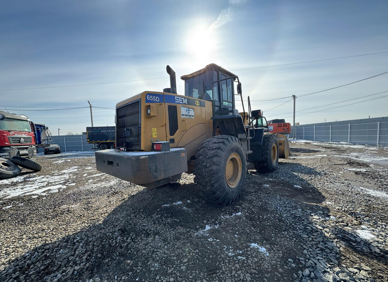 Фронтальный погрузчик Caterpillar 655D - Колёсный погрузчик: фото 2 Фронтальный погрузчик Caterpillar 655D - Колёсный погрузчик: фото 2