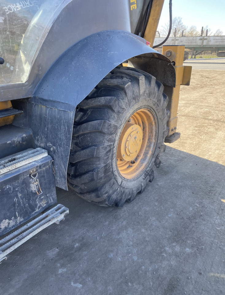 Экскаватор-погрузчик Фронтальный погрузчик KYLOTON MR22: фото 9 Экскаватор-погрузчик Фронтальный погрузчик KYLOTON MR22: фото 9