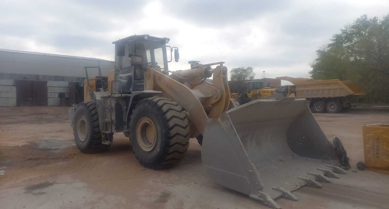 Фронтальный погрузчик Lonking LG863N - Колёсный погрузчик: фото 2 Фронтальный погрузчик Lonking LG863N - Колёсный погрузчик: фото 2