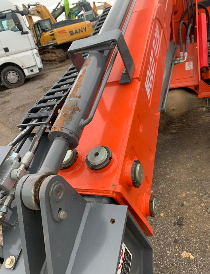 Телескопический фронтальный погрузчик Фронтальный погрузчик MOLOT TL250: фото 9 Телескопический фронтальный погрузчик Фронтальный погрузчик MOLOT TL250: фото 9