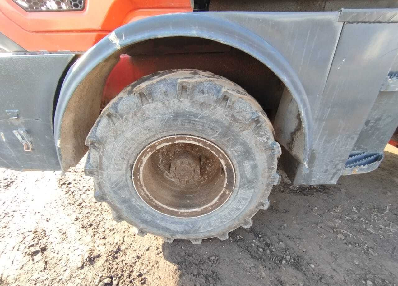 Телескопический фронтальный погрузчик Фронтальный погрузчик REDSTAR TL1500: фото 7 Телескопический фронтальный погрузчик Фронтальный погрузчик REDSTAR TL1500: фото 7