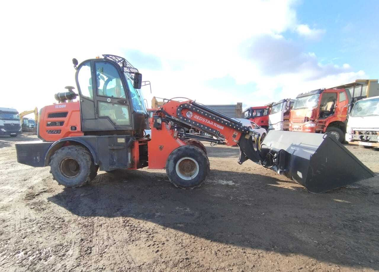 Фронтальный погрузчик REDSTAR TL1500 - Телескопический фронтальный погрузчик: фото 3 Фронтальный погрузчик REDSTAR TL1500 - Телескопический фронтальный погрузчик: фото 3