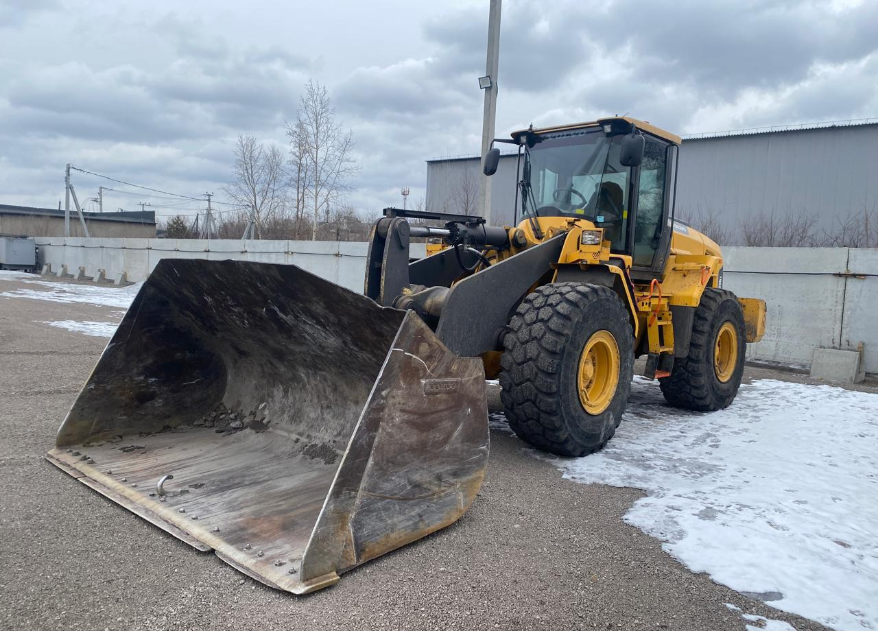 Фронтальный погрузчик Volvo L120GZ - Колёсный погрузчик: фото 2 Фронтальный погрузчик Volvo L120GZ - Колёсный погрузчик: фото 2