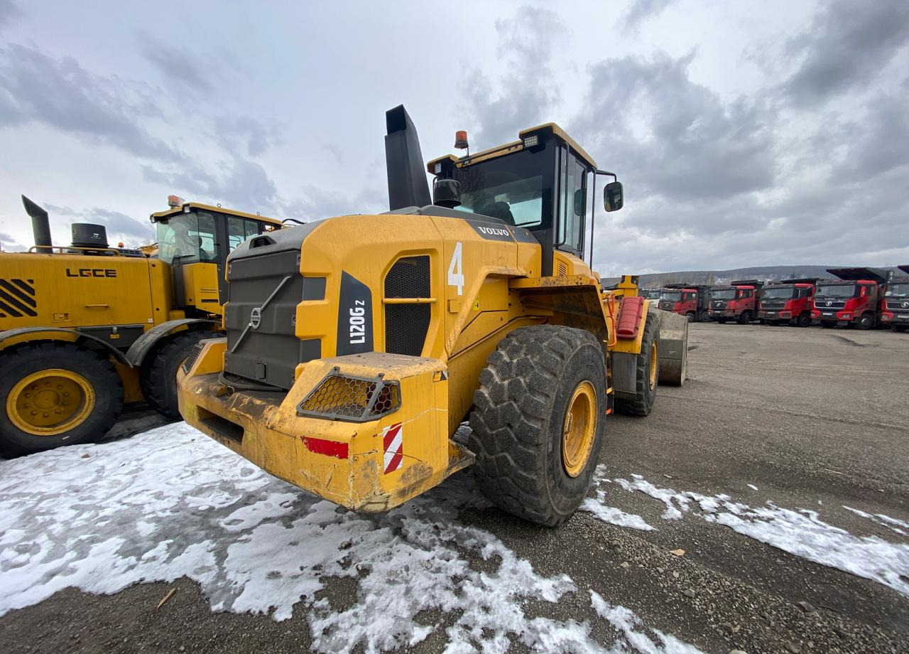Фронтальный погрузчик Volvo L120GZ - Колёсный погрузчик: фото 4 Фронтальный погрузчик Volvo L120GZ - Колёсный погрузчик: фото 4