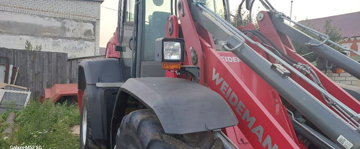 Фронтальный погрузчик Weidemann 9080 - Колёсный погрузчик: фото 5 Фронтальный погрузчик Weidemann 9080 - Колёсный погрузчик: фото 5