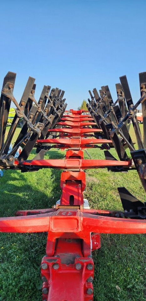 Gregoire Besson SPL B9 - Плуг: фото 5 Gregoire Besson SPL B9 - Плуг: фото 5