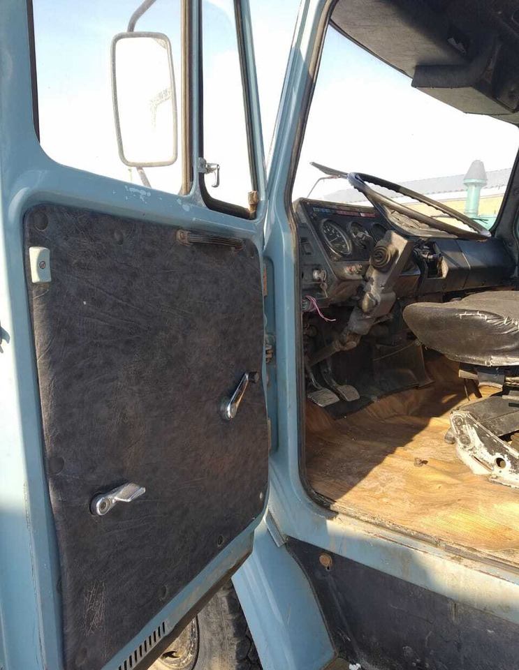 Грузовик Зил самосвал 4331 - Самосвал: фото 3 Грузовик Зил самосвал 4331 - Самосвал: фото 3