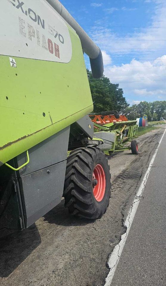 Комбайн Claas Lexion 570 - Зерноуборочный комбайн: фото 2 Комбайн Claas Lexion 570 - Зерноуборочный комбайн: фото 2