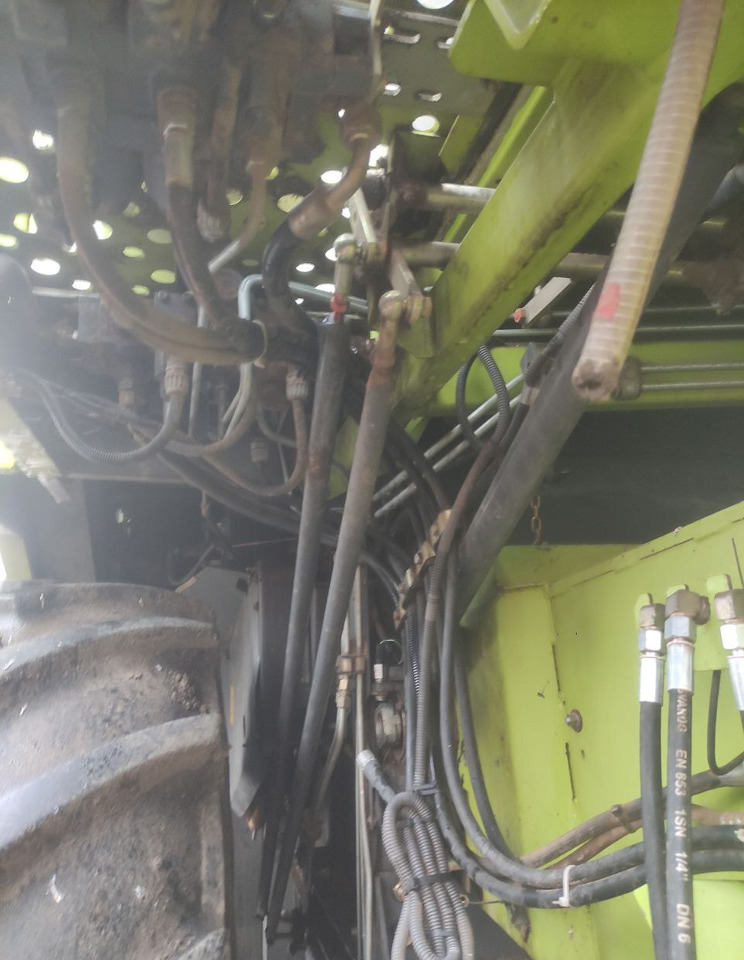 Зерноуборочный комбайн Комбайн Claas Mega 350: фото 9 Зерноуборочный комбайн Комбайн Claas Mega 350: фото 9