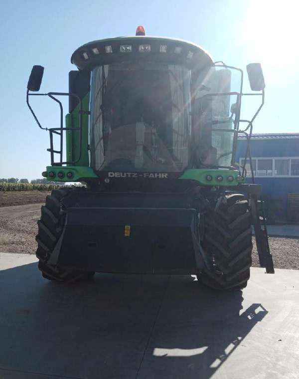 Комбайн Deutz-Fahr 6095 HTS - Зерноуборочный комбайн: фото 3 Комбайн Deutz-Fahr 6095 HTS - Зерноуборочный комбайн: фото 3