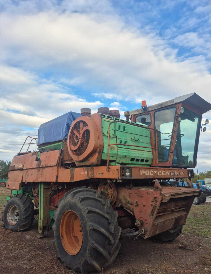 Комбайн Дон-1500 А - Зерноуборочный комбайн: фото 2 Комбайн Дон-1500 А - Зерноуборочный комбайн: фото 2